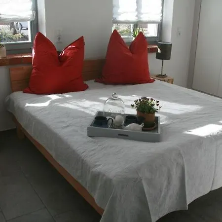 Apartment 2 People