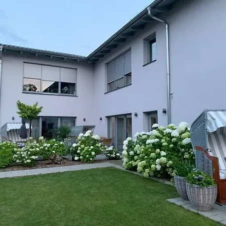Apartment 2 People *